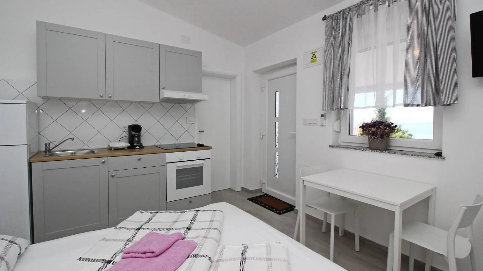 Gasthuis Apartments Lavanda - Kricin Baška